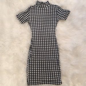 Pretty Little Thing Mock Neck Printed Mini